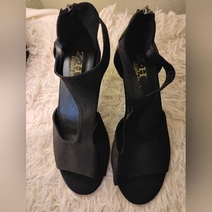 Black Women's Sandals